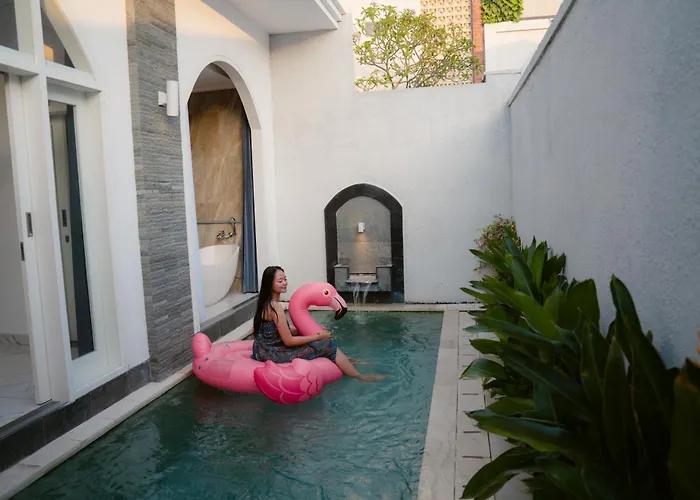 Kubu Bali Seminyak 3* ケロボカン