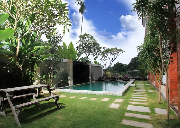 Kubu Bali Seminyak 3* ケロボカン