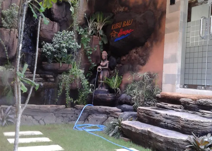 ホリデーパーク Kubu Bali Seminyak
