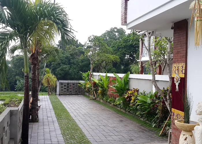 Kubu Bali Seminyak ホリデーパーク ケロボカン