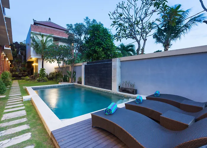 ホリデーパーク Kubu Bali Seminyak 3*