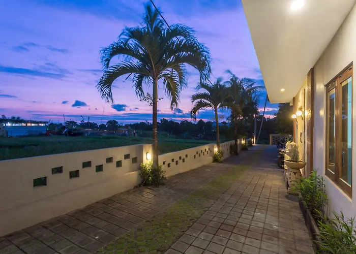 Kubu Bali Seminyak ケロボカン
